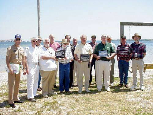 USS Venture MSO-496 Reunion April 3, 2004, the full crew